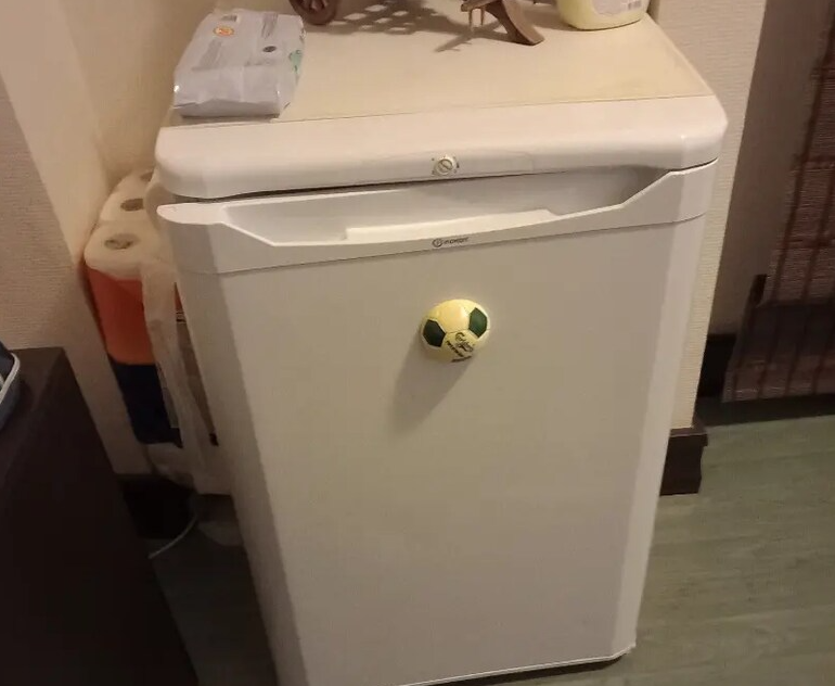 INDESIT BURO TIPI MINI BUZDOLABI 1