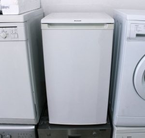 Ucuz büro tipi buzdolabı 115 lira
