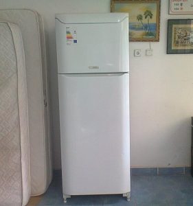 SAĞLAM TERTEMİZ İKİNCİ EL PROFİLO NOFROST BUZDOLABI 5 Profilo a enerjili iki kapılı nofrost 140 lira
