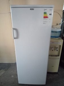 Tek kapılı buzdolabı altus marka 355 litre
