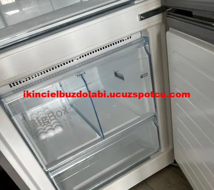 Bosch alltan donduruculu buzdolabı KGN56LBF0N