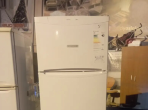 SAĞLAM TERTEMİZ İKİNCİ EL PROFİLO NOFROST BUZDOLABI 13 Profilo nofrost buzdolabı temiz ve sağlam iki kapılı karlanma buzlanma yapmaz